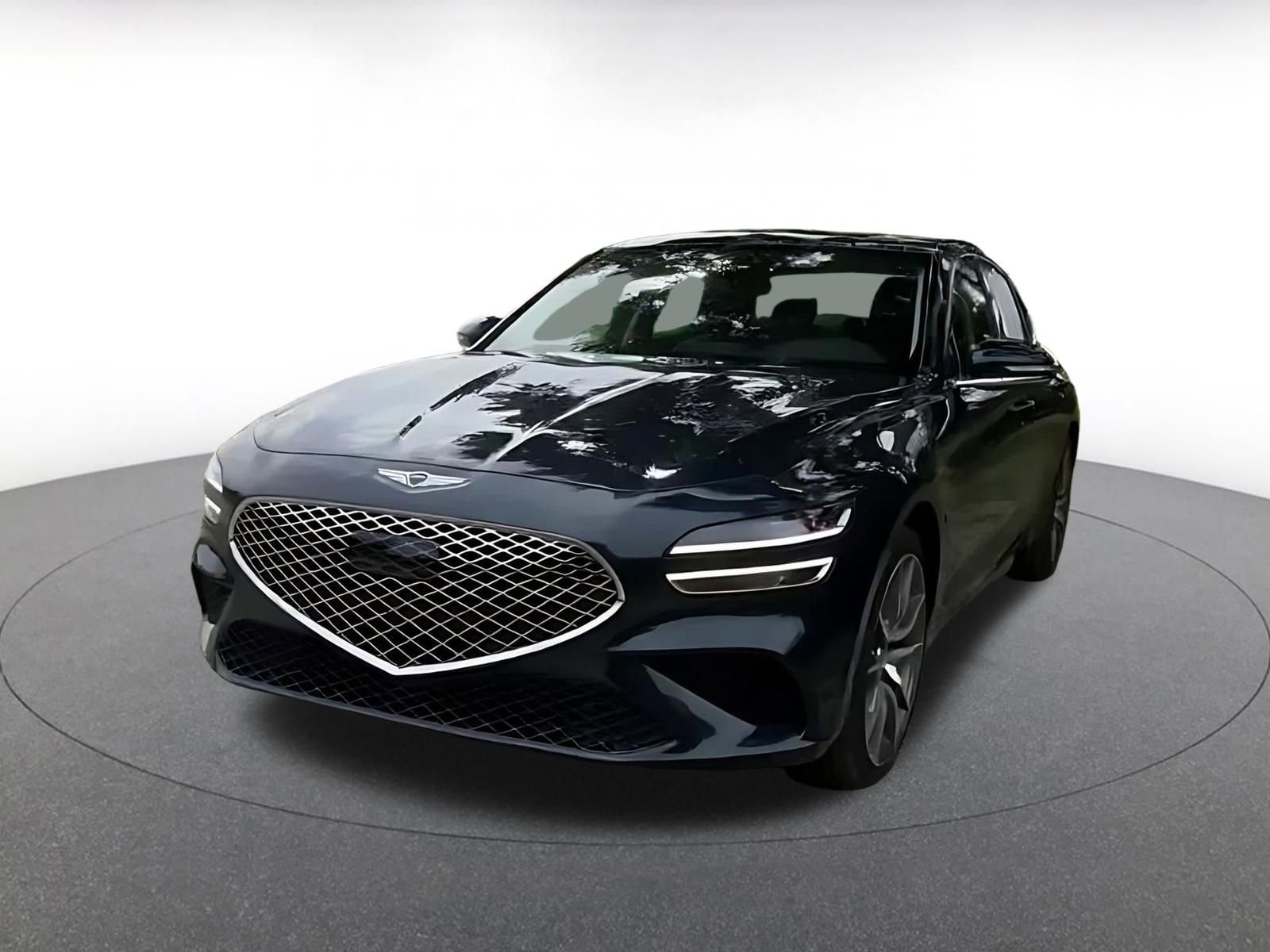Used 2025 Genesis G70 2.5T AWD/4WD image 7