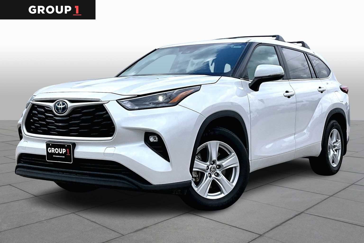 Used 2023 Toyota Highlander LE video 1