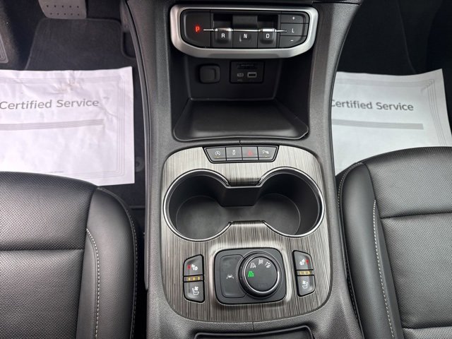 Used 2023 GMC Acadia SLT w/ Preferred Package image 17