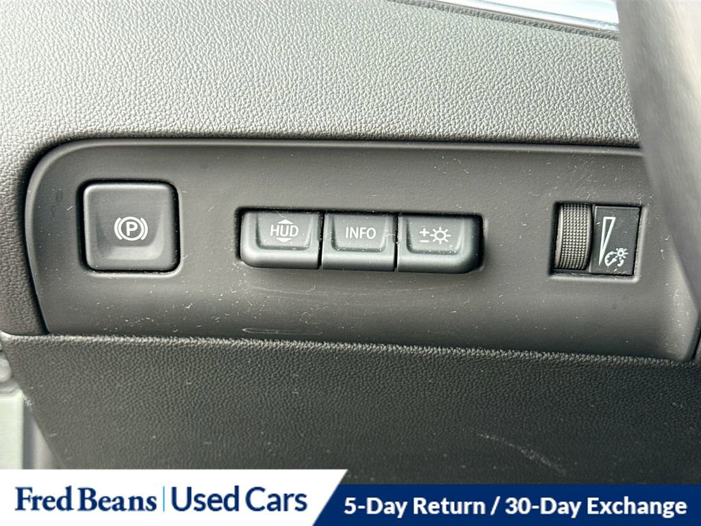 Used 2023 Buick Enclave Premium w/ Experience Buick Package image 12