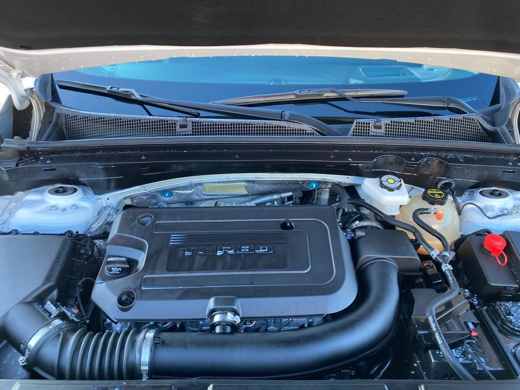 Certified 2025 Buick Envision Sport Touring image 26