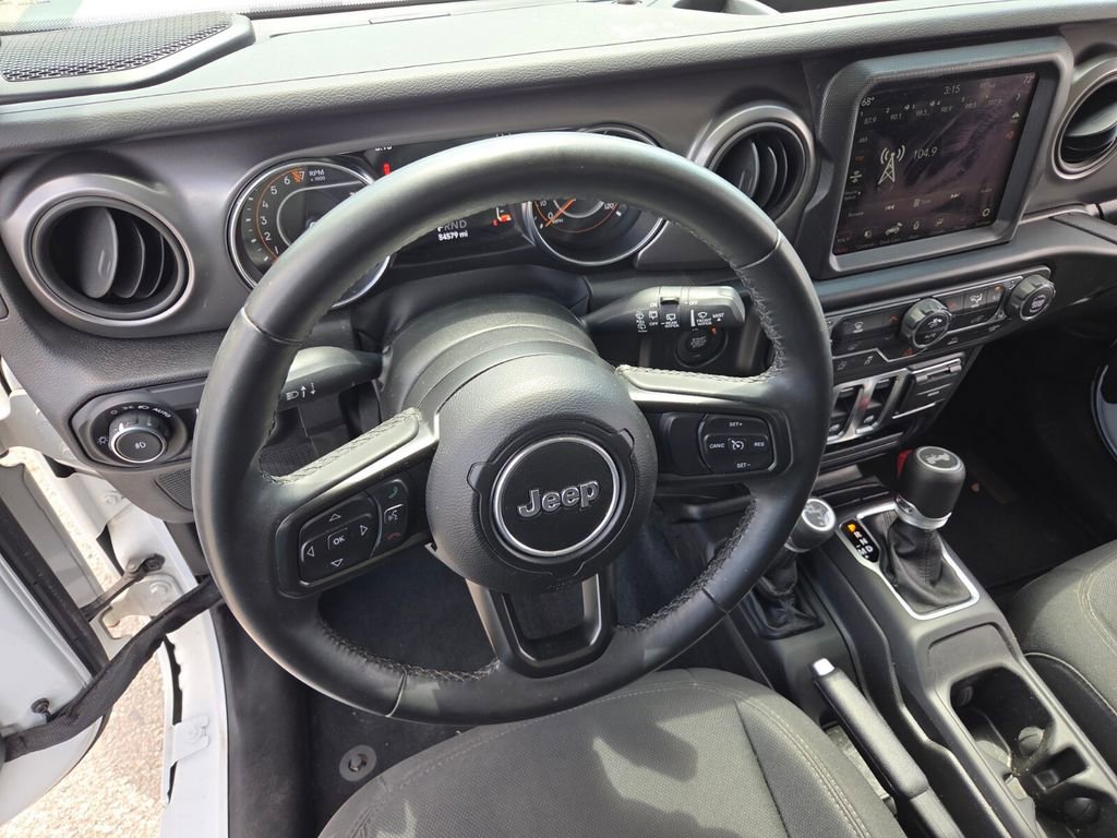 Used 2022 Jeep Wrangler Sport AWD/4WD image 6