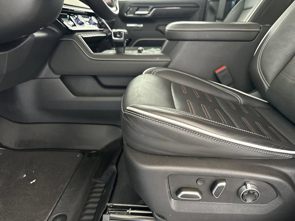 Certified 2025 GMC Sierra 1500 AT4X image 19