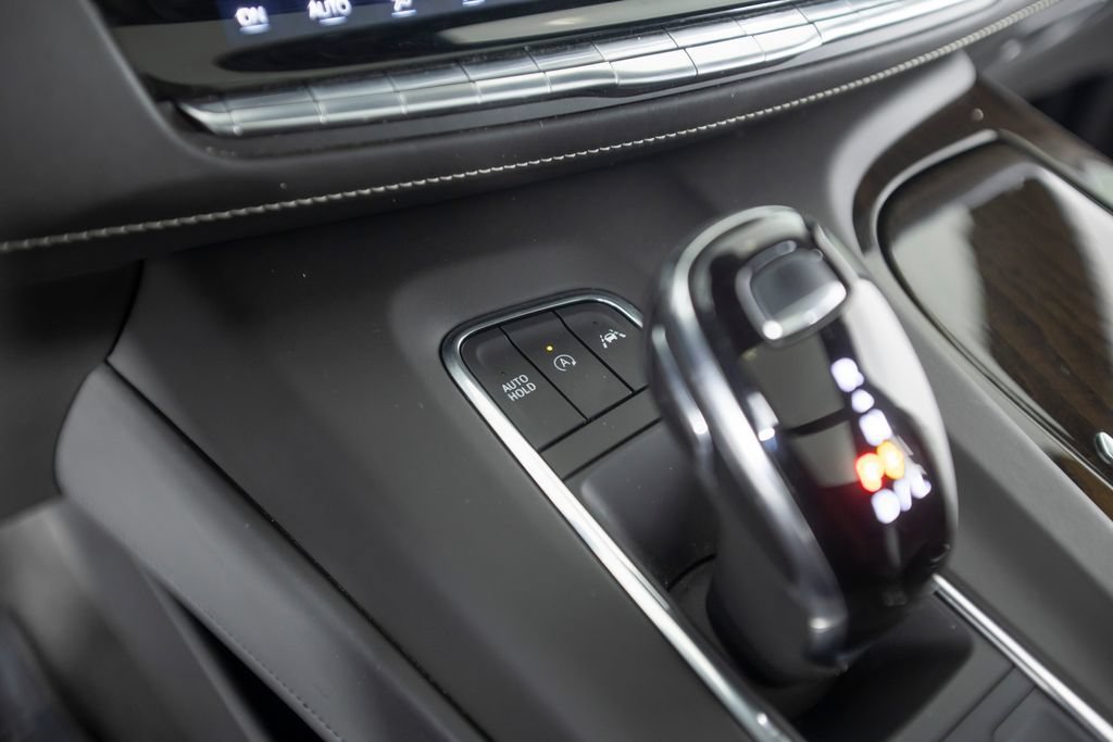 Used 2022 Cadillac Escalade Sport Platinum w/ Heavy-Duty Trailer Package AWD/4WD image 45