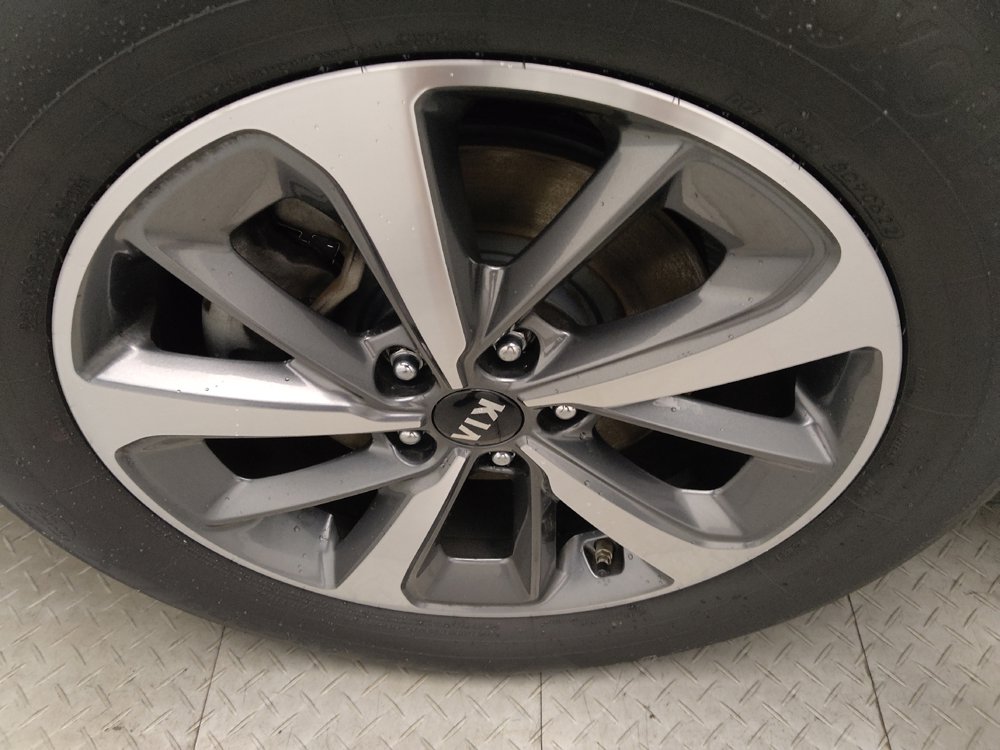 Used 2019 Kia Sorento EX AWD/4WD image 31