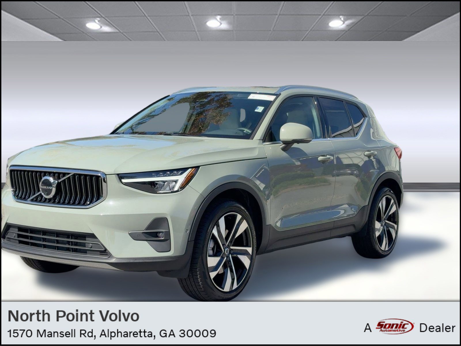 Certified 2023 Volvo XC40 B5 Plus w/ Protection Package Premier