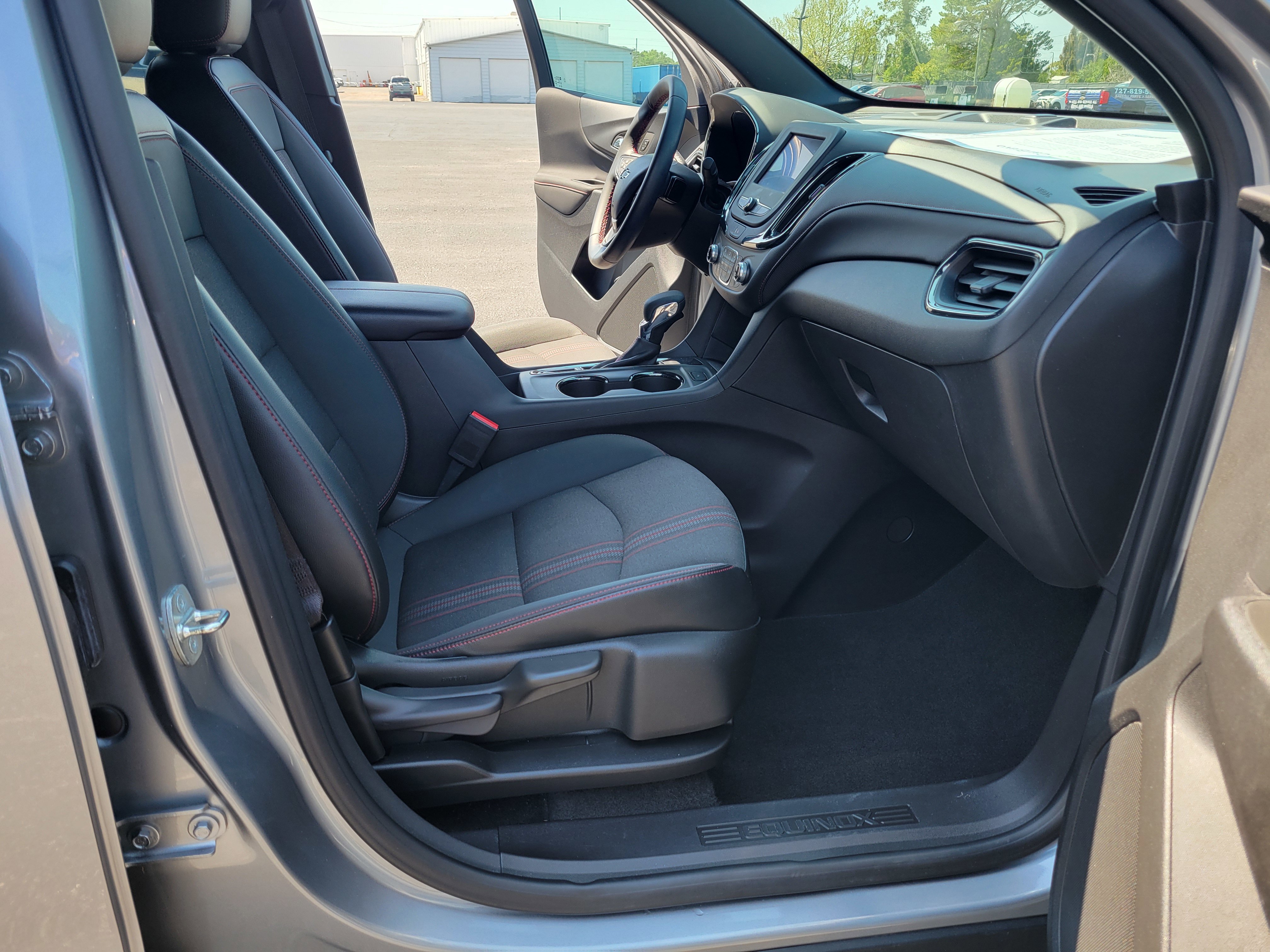 Certified 2023 Chevrolet Equinox RS w/ LPO, Cargo Package image 29