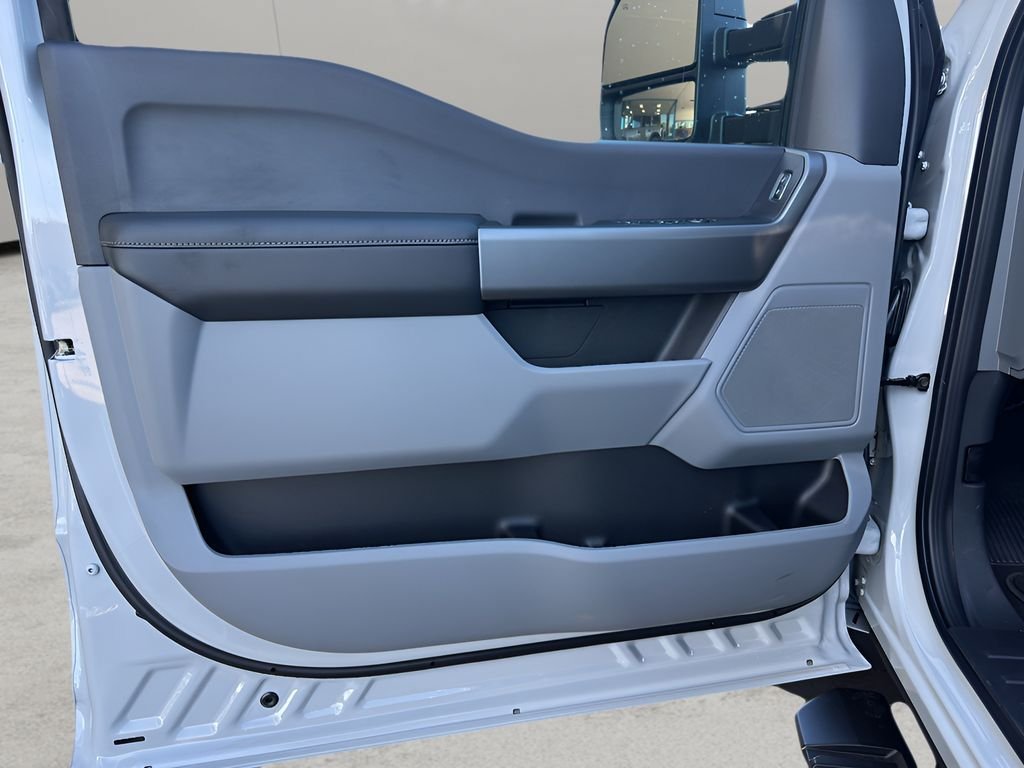 New 2026 Ford F250 XL AWD/4WD image 10
