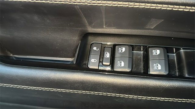 Used 2022 Jeep Wagoneer Series III w/ Convenience Group I image 13