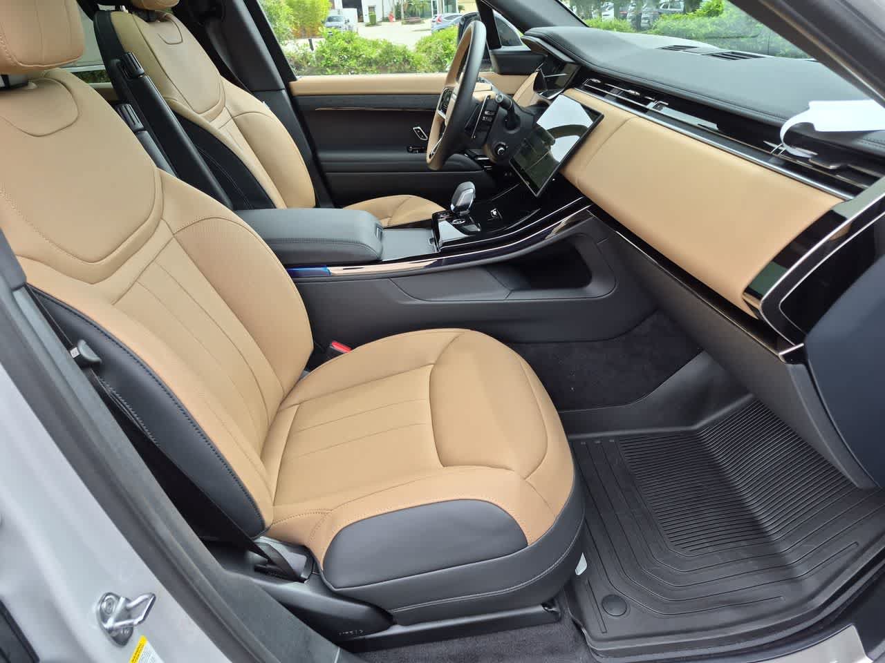 New 2027 Land Rover Range Rover Sport Dynamic SE AWD/4WD image 24