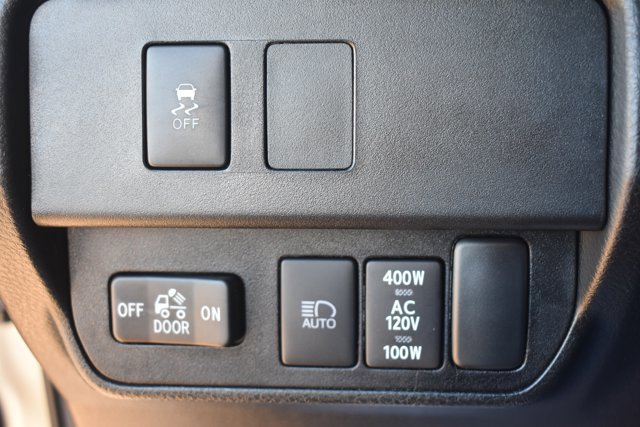 Used 2023 Toyota Tacoma TRD Off-Road image 29