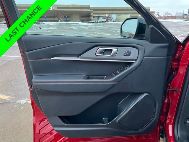 Used 2025 Ford Explorer ST-Line w/ Premium Package image 13