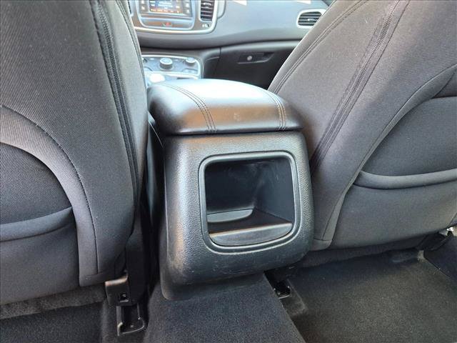 Used 2015 Chrysler 200 Limited w/ Convenience Group FWD image 16