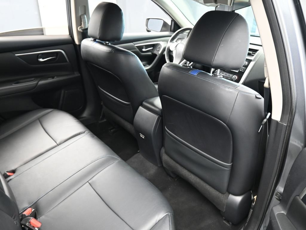 Used 2018 Nissan Altima 2.5 SR w/ SR Midnight Edition image 43
