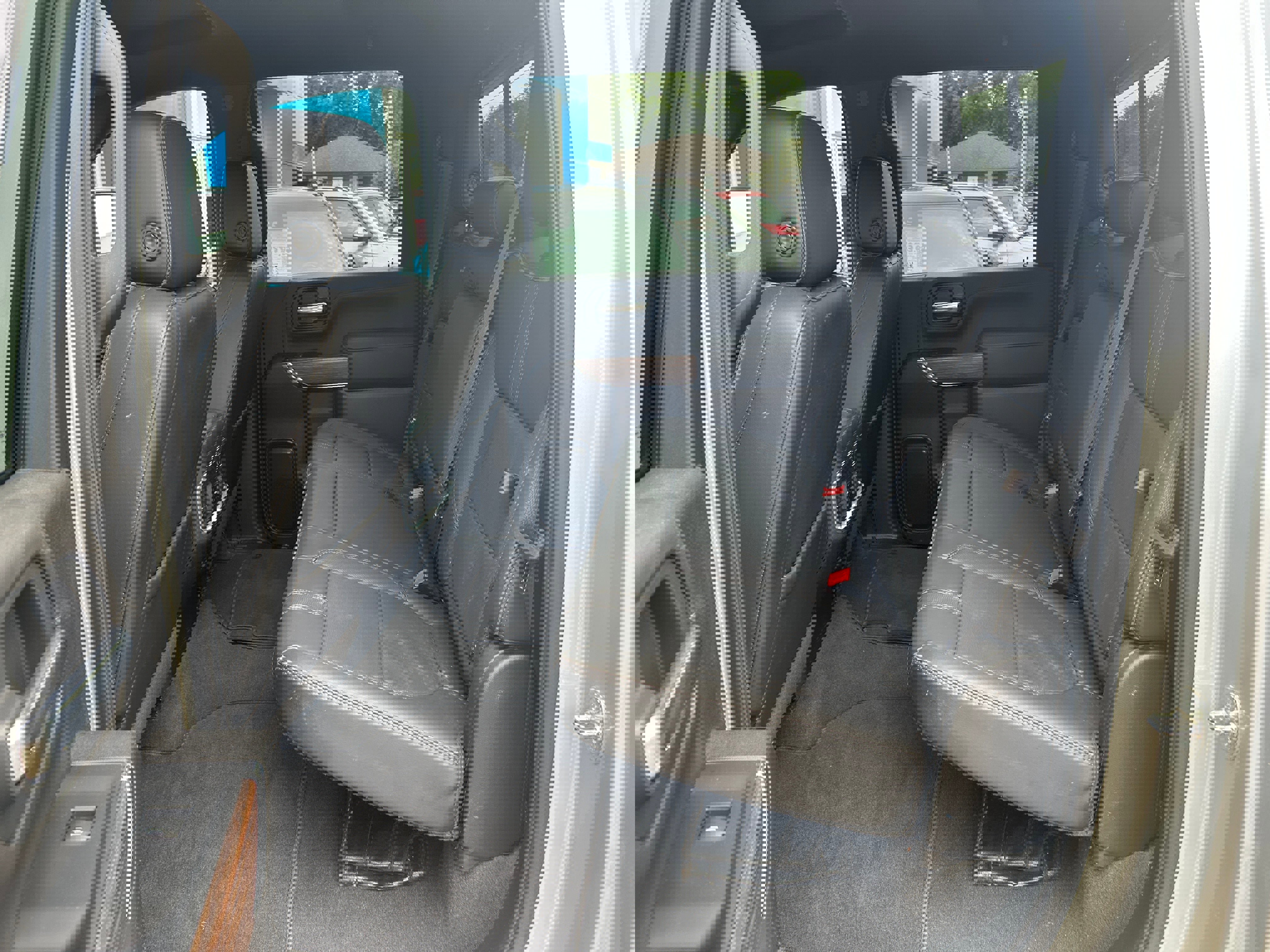 Used 2022 Chevrolet Silverado 3500 High Country image 28