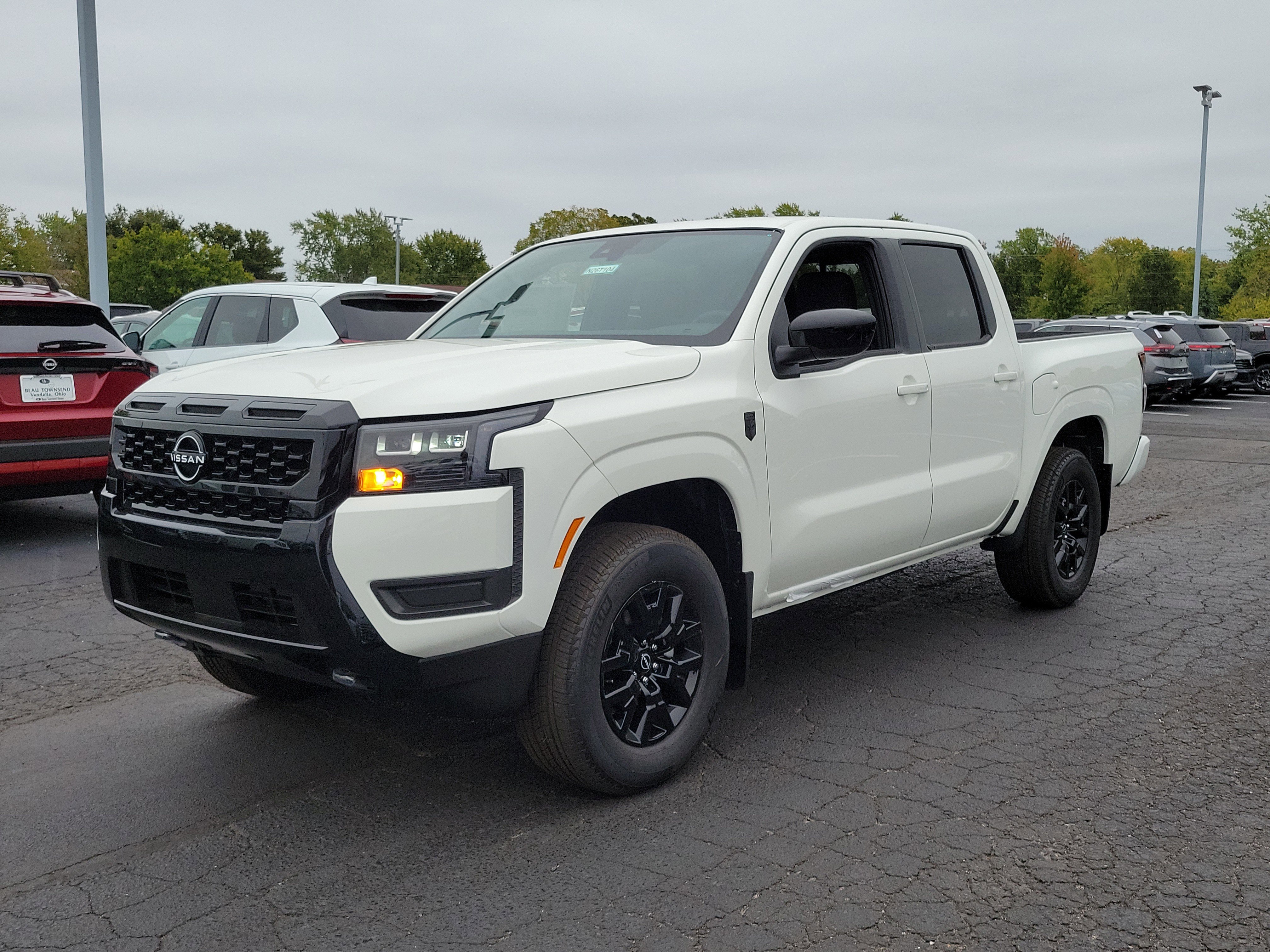 New 2026 Nissan Frontier SV image 2