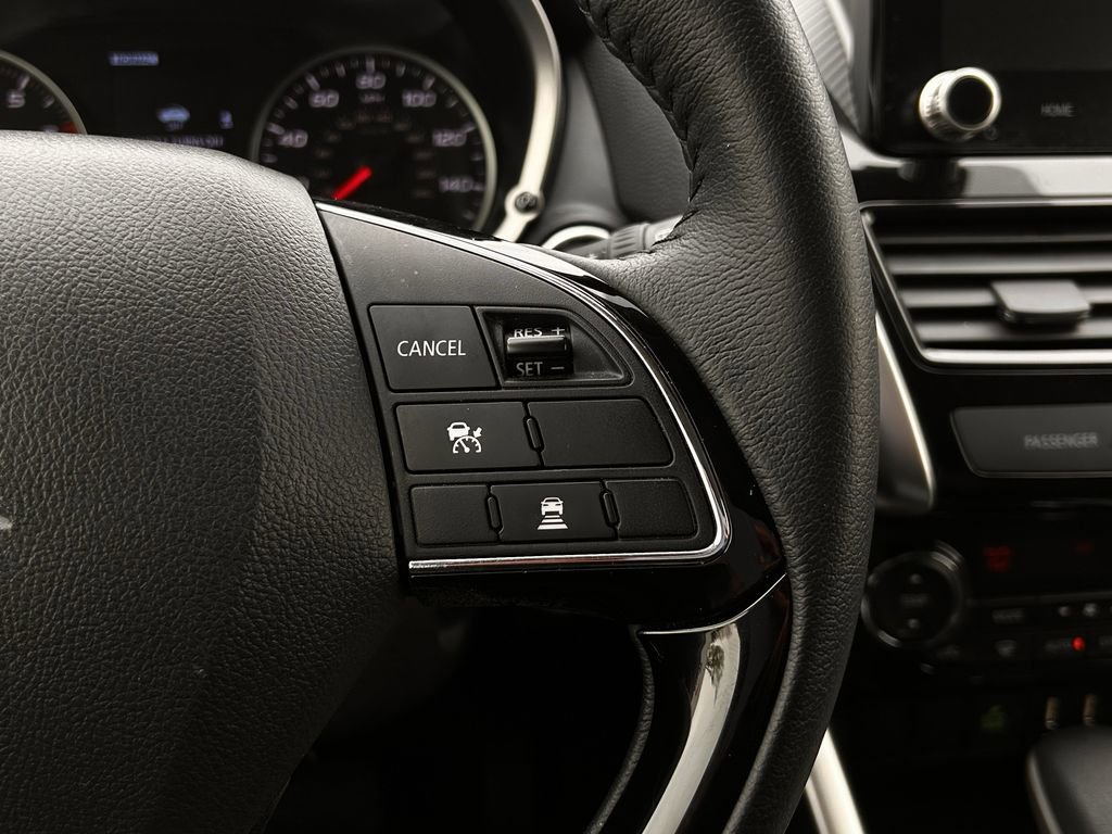 Used 2025 Mitsubishi Eclipse Cross SE AWD/4WD image 14