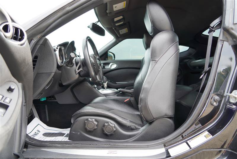 Used 2014 Nissan 370Z Touring w/ Sport Package RWD image 37