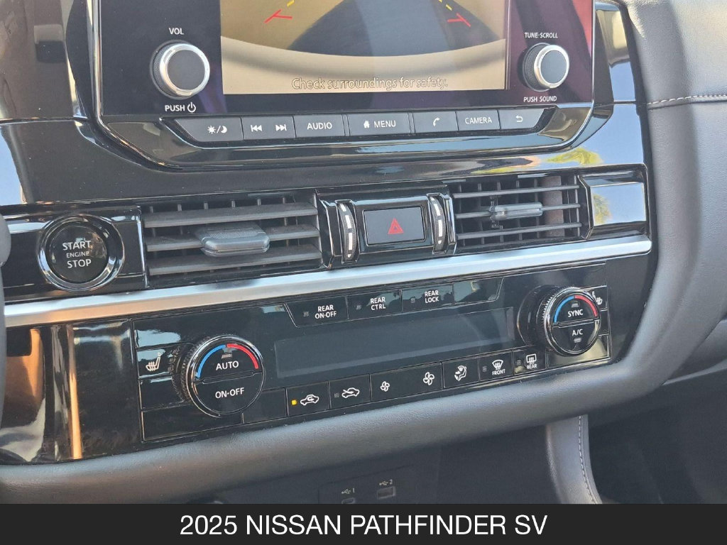 Used 2025 Nissan Pathfinder SV AWD/4WD image 23