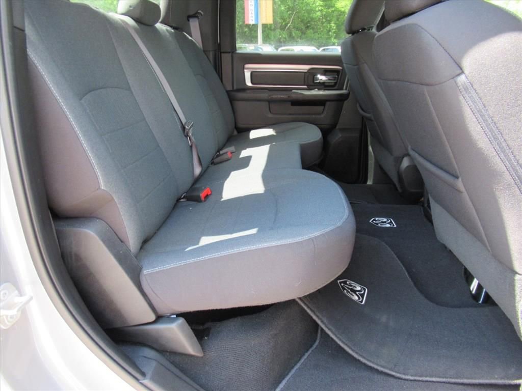 Used 2024 RAM 1500 Classic Warlock RWD image 29
