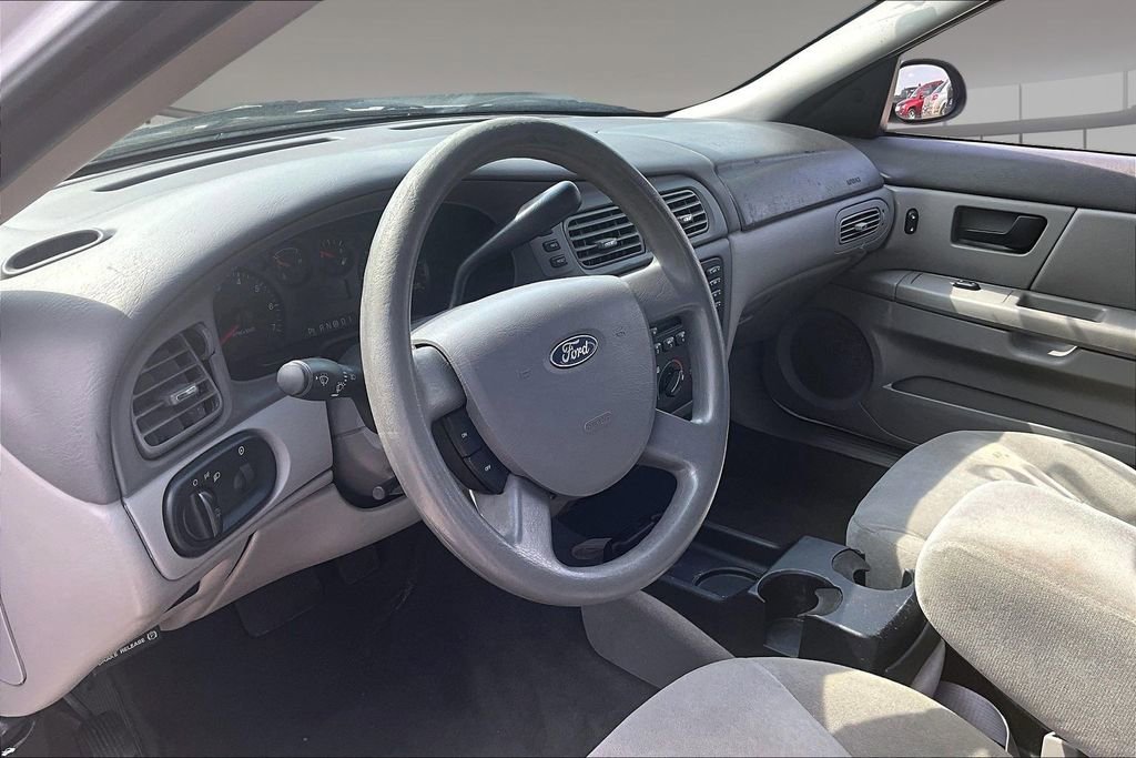 Used 2007 Ford Taurus SE FWD image 13