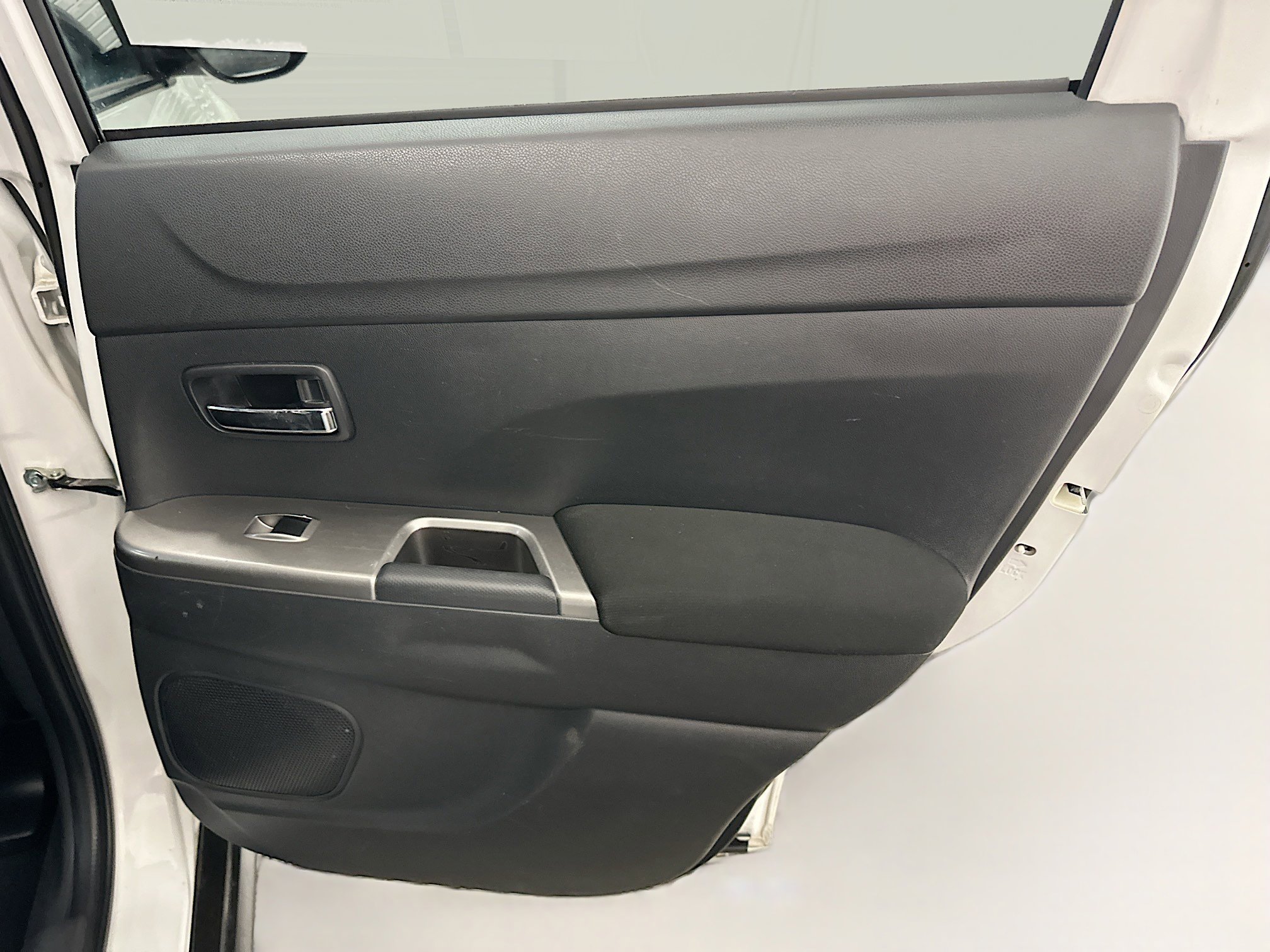 Used 2018 Mitsubishi Outlander Sport ES image 30