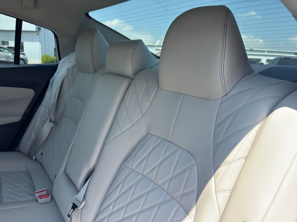 New 2026 Nissan Sentra SL FWD image 15