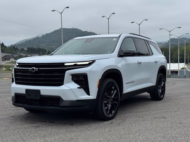 New 2026 Chevrolet Traverse LT w/ Enhanced Driving Package AWD/4WD image 3
