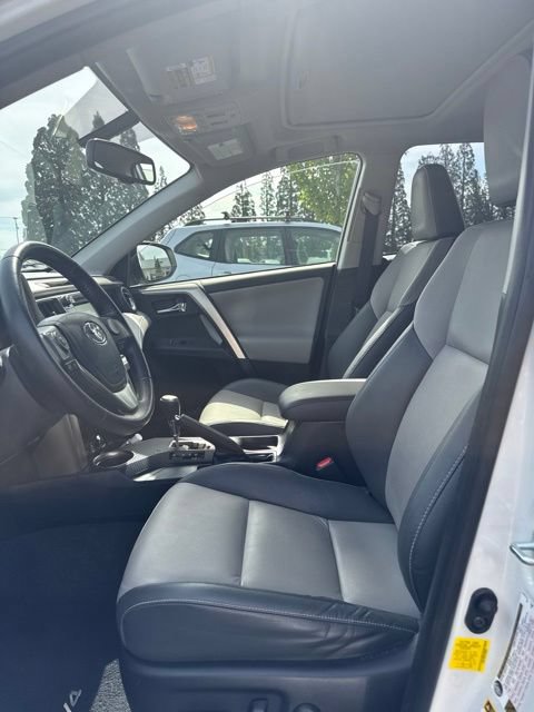 Used 2015 Toyota RAV4 Limited FWD image 7