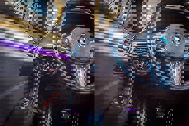 Used 2019 BMW 540i xDrive w/ M Sport Package image 31