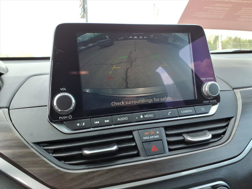 Used 2024 Nissan Altima 2.5 SV image 12