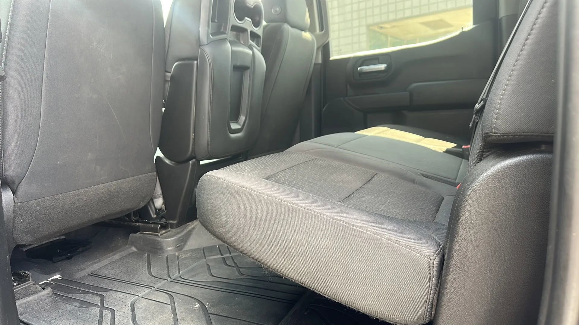 Used 2019 Chevrolet Silverado 1500 Custom w/ Custom Value Package AWD/4WD image 10