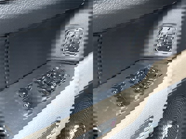 Used 2022 Ford Expedition Max Limited image 26