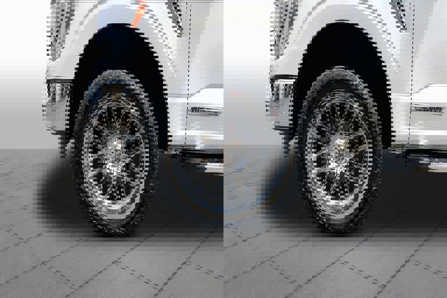 Used 2021 Ford F150 Lariat w/ Equipment Group 502A High AWD/4WD image 10