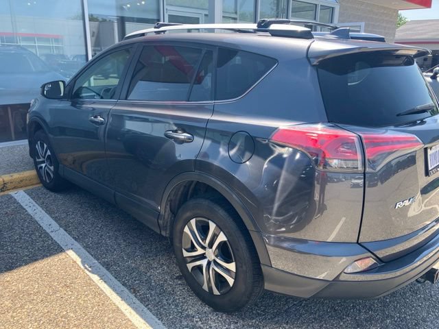Used 2016 Toyota RAV4 LE AWD/4WD image 6