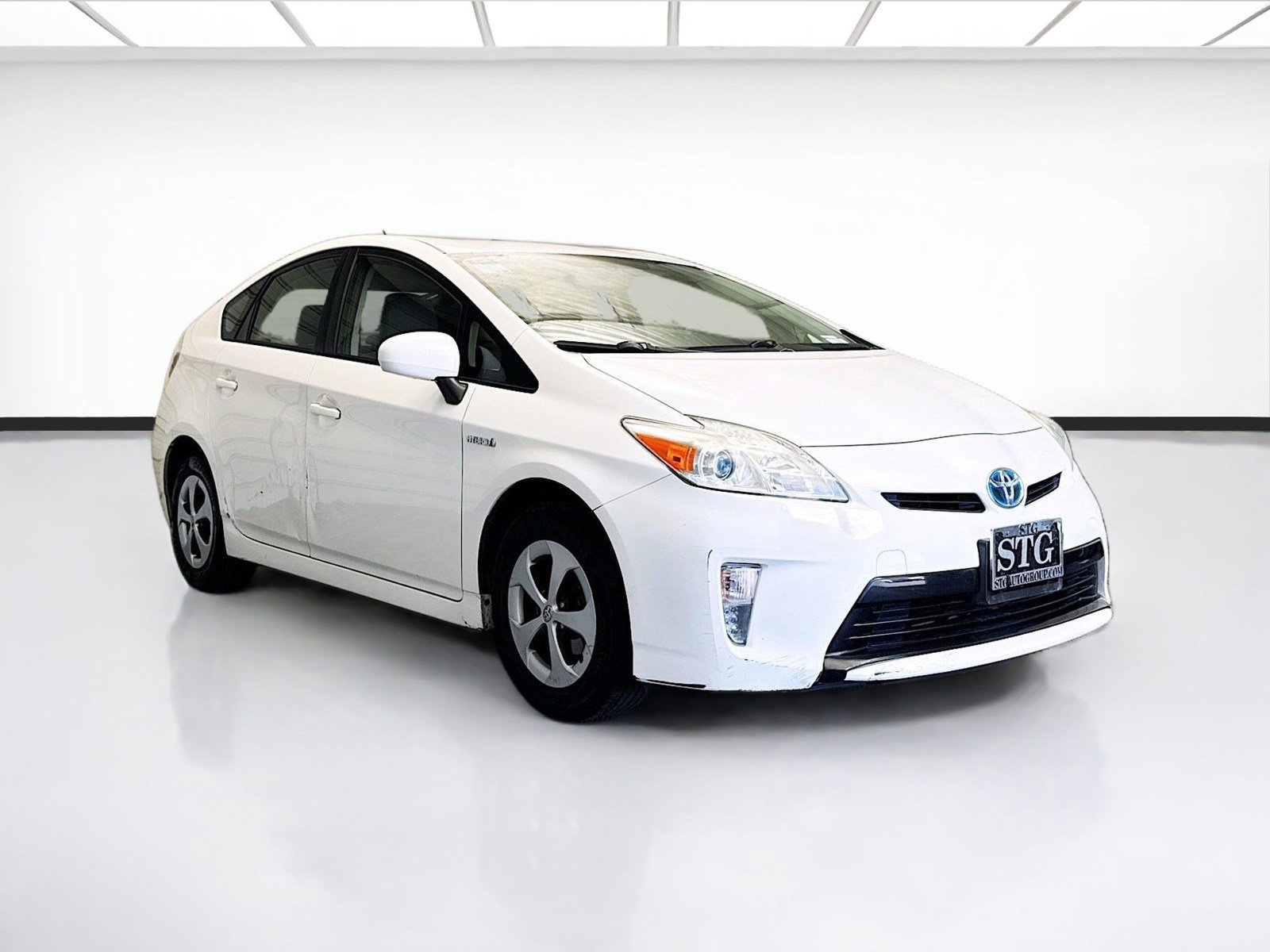 Used 2015 Toyota Prius Two FWD image 3