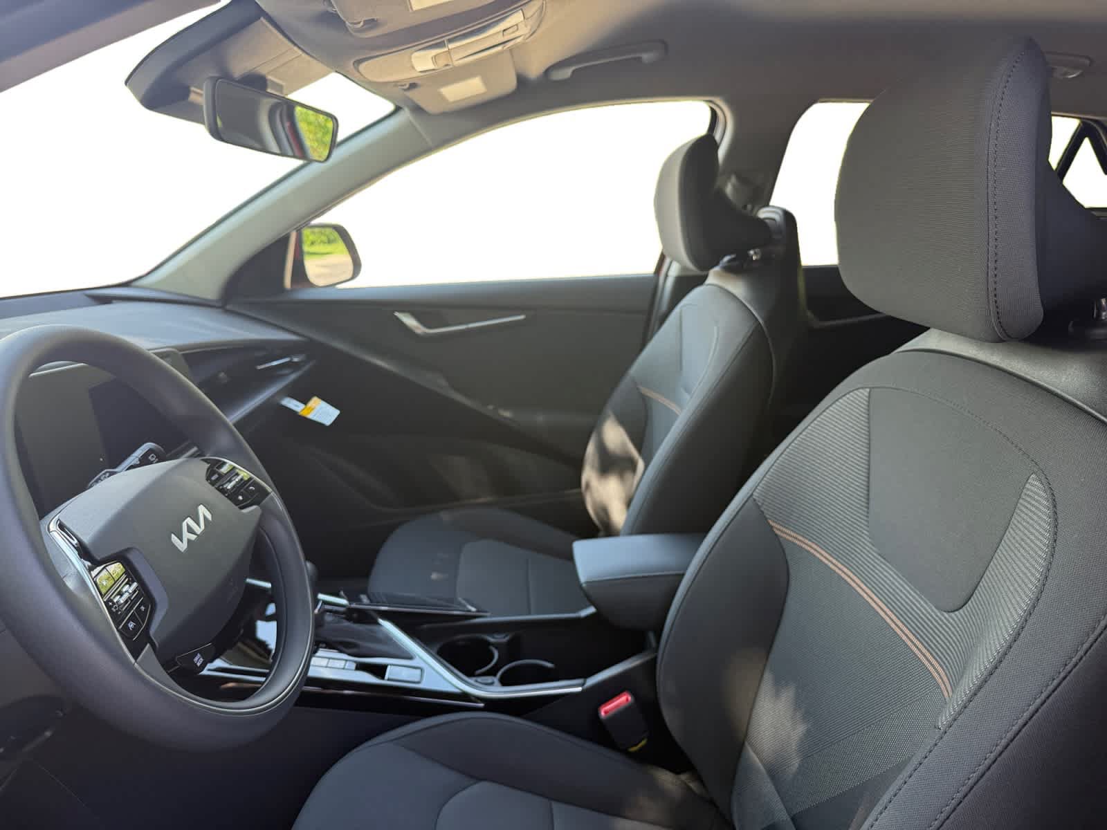 New 2026 Kia Niro LX FWD image 11
