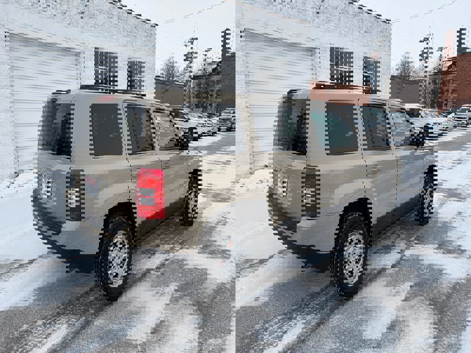 Used 2017 Jeep Patriot Sport w/ Power Value Group image 4