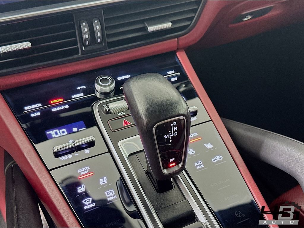 Used 2019 Porsche Cayenne Turbo w/ Premium Plus Package image 13