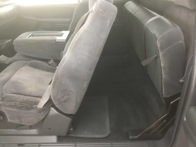 Used 2000 Chevrolet Silverado 1500 LS w/ Firm Ride Suspension Pkg AWD/4WD image 17