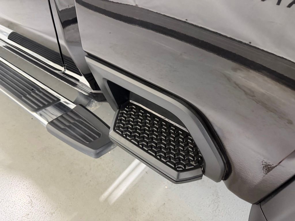 Used 2022 GMC Sierra 2500 Denali image 33