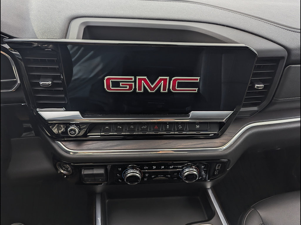 Used 2024 GMC Sierra 1500 SLT w/ SLT Premium Plus Package AWD/4WD image 29