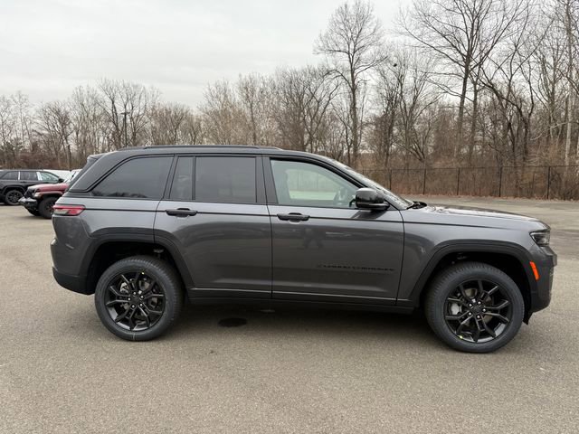 New 2025 Jeep Grand Cherokee Limited image 8