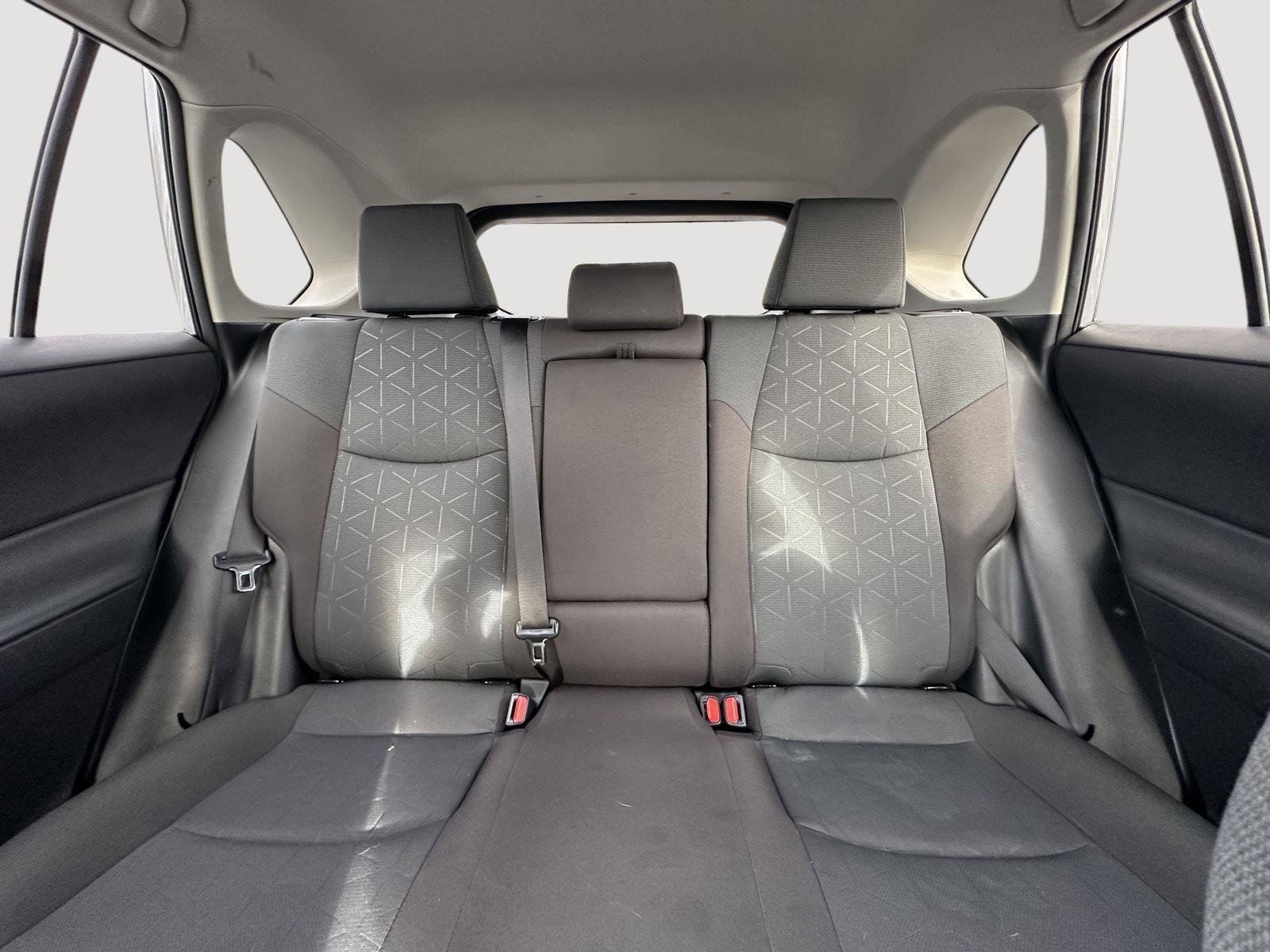 Used 2025 Toyota RAV4 XLE image 13