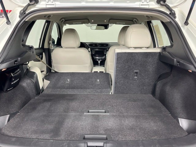 Used 2022 Nissan Rogue Sport SV w/ Technology Package AWD/4WD image 26