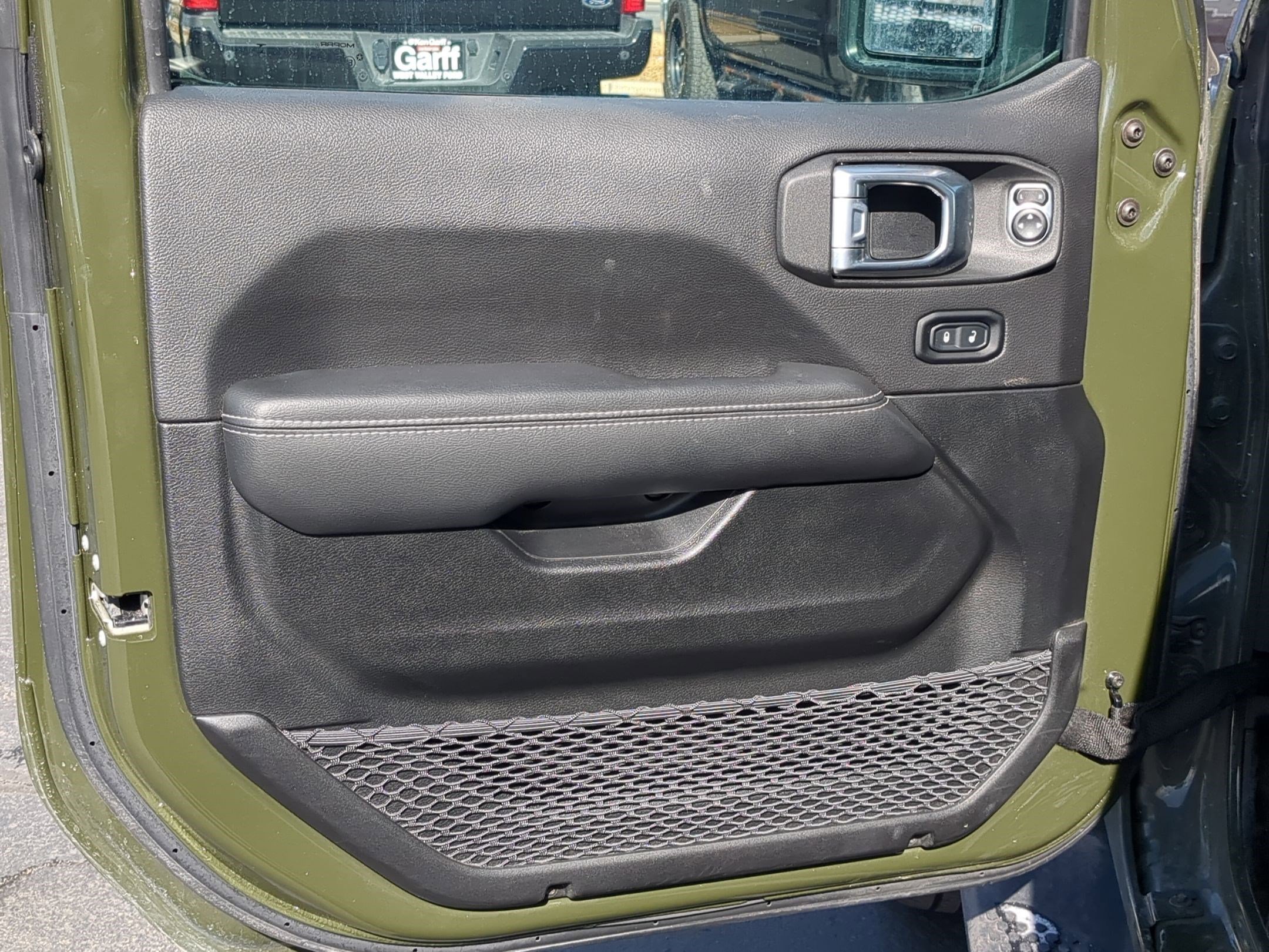 Used 2023 Jeep Wrangler Sahara w/ Cold Weather Group image 15