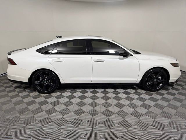 Used 2024 Honda Accord Sport image 7