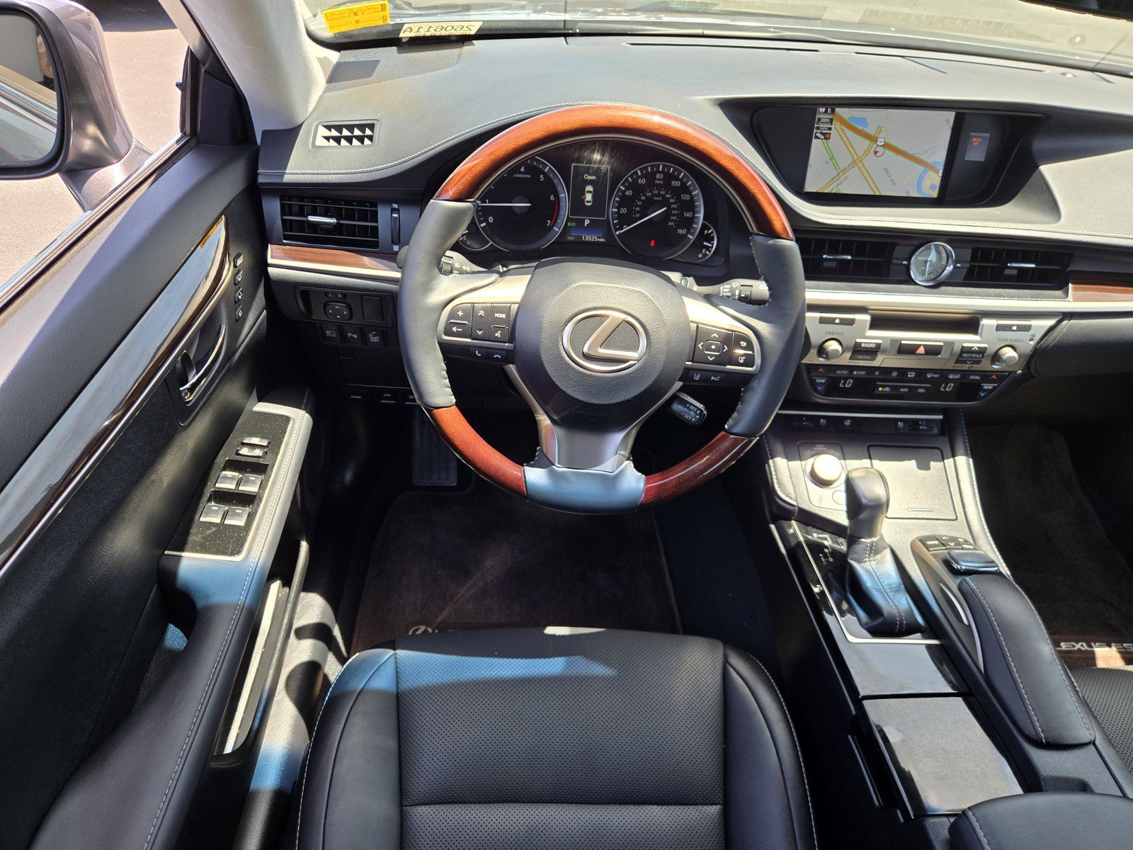 Used 2017 Lexus ES 350 w/ Navigation System Package FWD image 13