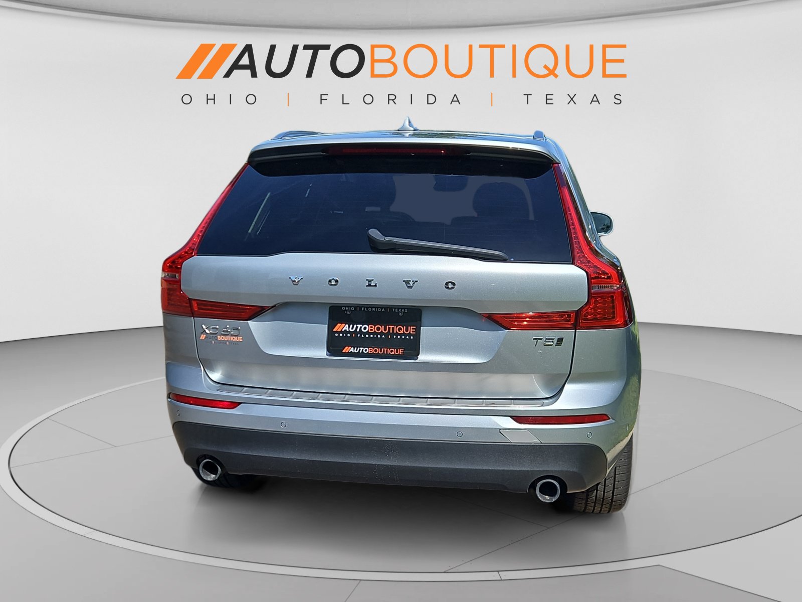 Used 2018 Volvo XC60 T5 Momentum w/ Vision Package AWD/4WD image 4