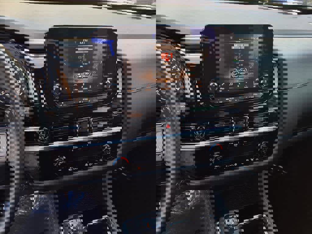 Used 2022 Nissan Pathfinder S image 9